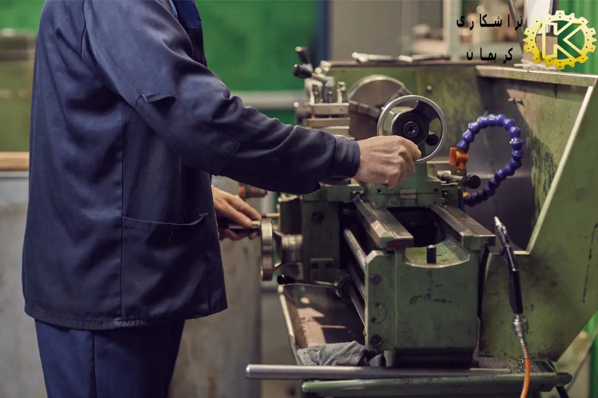 سری تراشی چیست و چه تفاوتی با تراشکاری CNC دارد؟